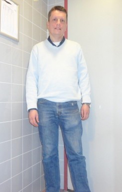 <span>Harry, 59</span>&nbsp;<span style='width: 25px; height: 16px; float: right; background-image: url(/bitmaps/flags_small/NL.PNG)'>&nbsp;</span><br><span>Rotterdam, Países Bajos</span>&nbsp;<input type='button' class='joinbtn' style='float: right' value='JOIN NOW' />