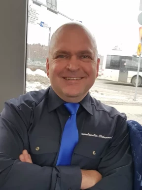 Finish men looking for love