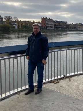 Spanish men looking for love