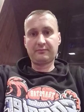 English men looking for love