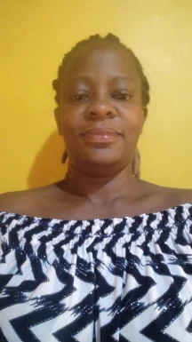 <span>Laura , 40</span>&nbsp;<span style='width: 25px; height: 16px; float: right; background-image: url(/bitmaps/flags_small/KE.PNG)'>&nbsp;</span><br><span>Nakuru, Kenya</span>&nbsp;<input type='button' class='joinbtn' style='float: right' value='JOIN NOW' />