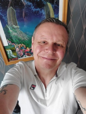 <span>MonsterMuncher, 54</span>&nbsp;<span style='width: 25px; height: 16px; float: right; background-image: url(/bitmaps/flags_small/UK.PNG)'>&nbsp;</span><br><span>Brighton, United Kingdom</span>&nbsp;<input type='button' class='joinbtn' style='float: right' value='JOIN NOW' />