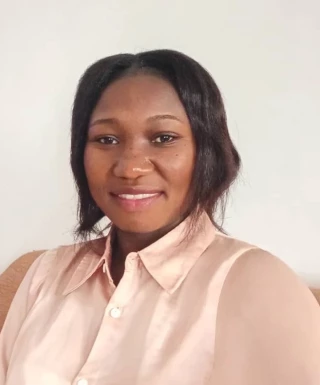 <span>Angel , 32</span>&nbsp;<span style='width: 25px; height: 16px; float: right; background-image: url(/bitmaps/flags_small/UG.PNG)'>&nbsp;</span><br><span>Kampala, Ouganda</span>&nbsp;<input type='button' class='joinbtn' style='float: right' value='JOIN NOW' />