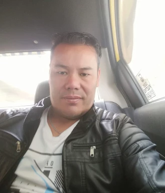 <span>Alejo, 49</span>&nbsp;<span style='width: 25px; height: 16px; float: right; background-image: url(/bitmaps/flags_small/CO.PNG)'>&nbsp;</span><br><span>Cota, Colombie</span>&nbsp;<input type='button' class='joinbtn' style='float: right' value='JOIN NOW' />