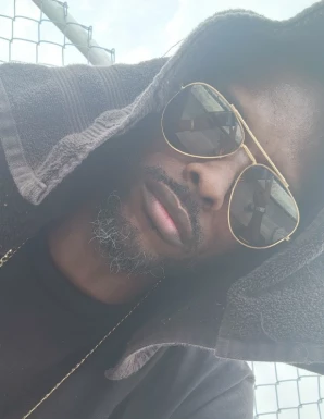 American men looking for love