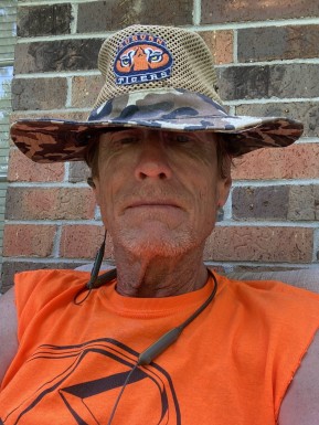 American men looking for love