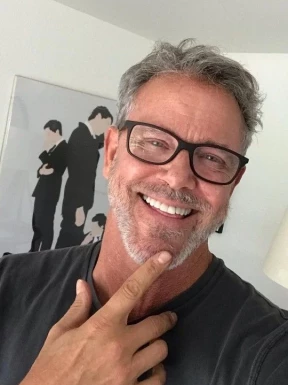 American men looking for love