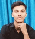 Suraj , 18&nbsp;歳