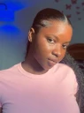 Adelaide, 27&nbsp;ans