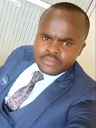 Joshua, 33&nbsp;ans